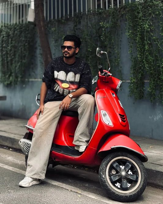 ONESIDE STONEWASHED GRAFFITI GRILLS PRINTED UNISEX OVERSIZED TEE